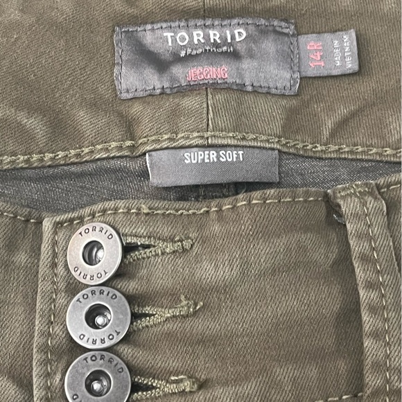 Torrid size 14R army green jeggings EUC - Picture 8 of 10